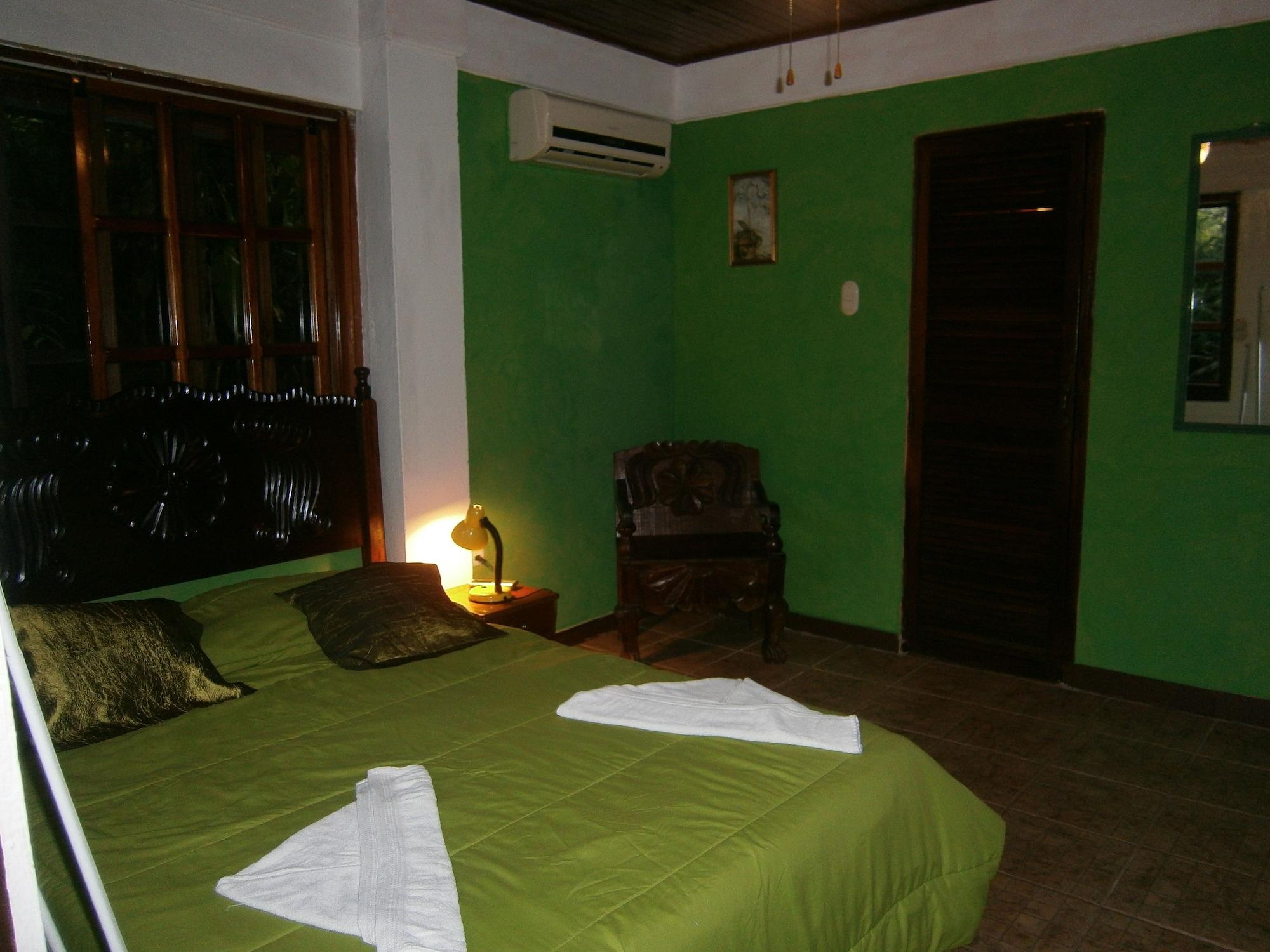 Hotel La Colina Manuel Antonio Exterior photo